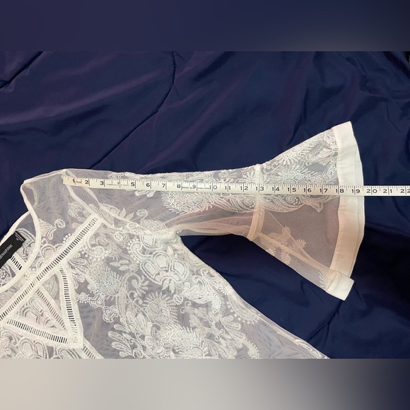 MINKPINK Lace Top XS Like New - Picture 5 of 5